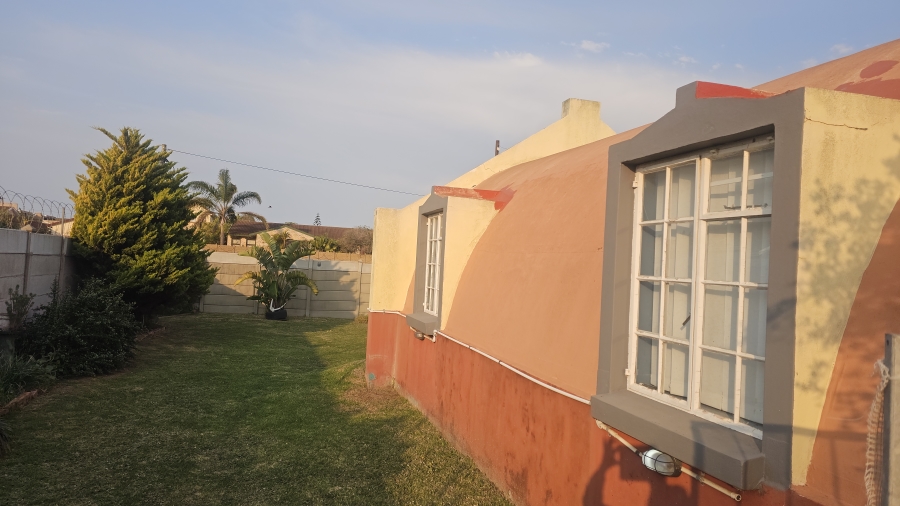 2 Bedroom Property for Sale in C Place Eastern Cape